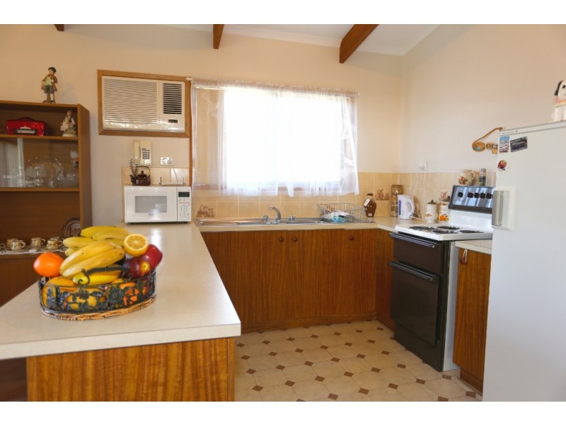 24 Scenic Drive, Cowes VIC 3922