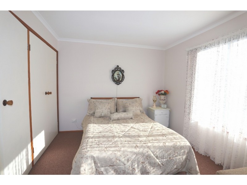 24 Scenic Drive, Cowes VIC 3922