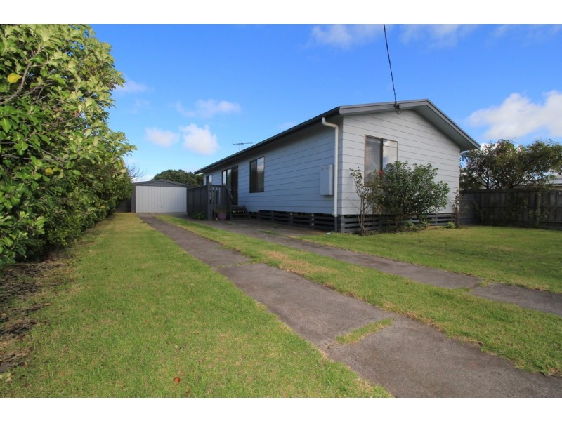 11 Dover Street, Sunderland Bay VIC 3922