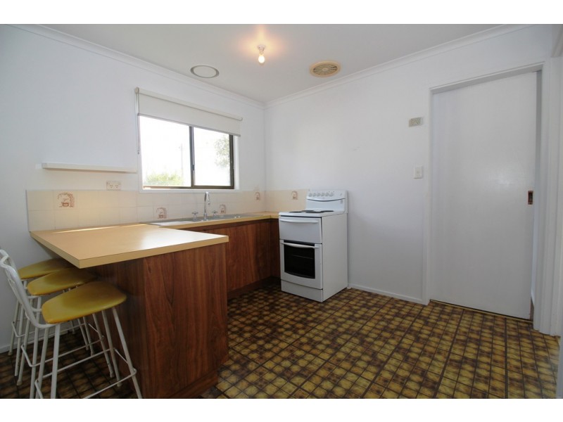 11 Dover Street, Sunderland Bay VIC 3922