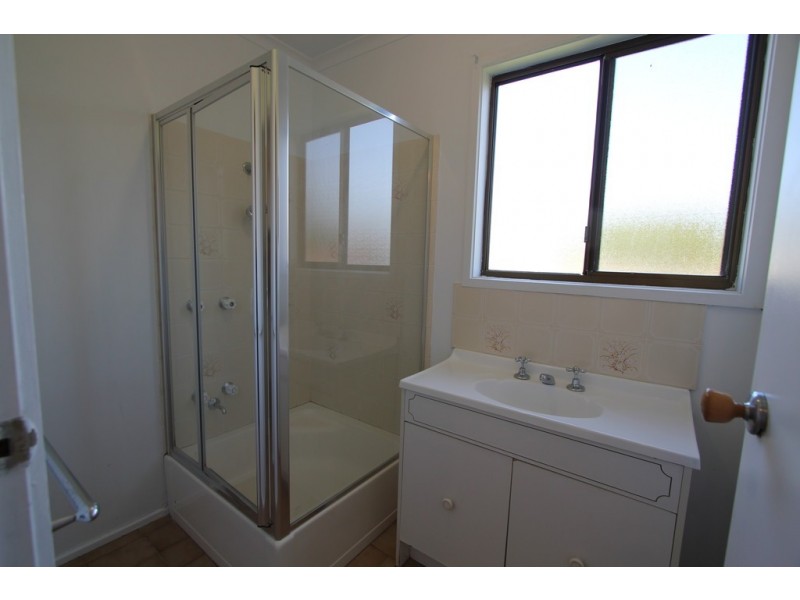 11 Dover Street, Sunderland Bay VIC 3922