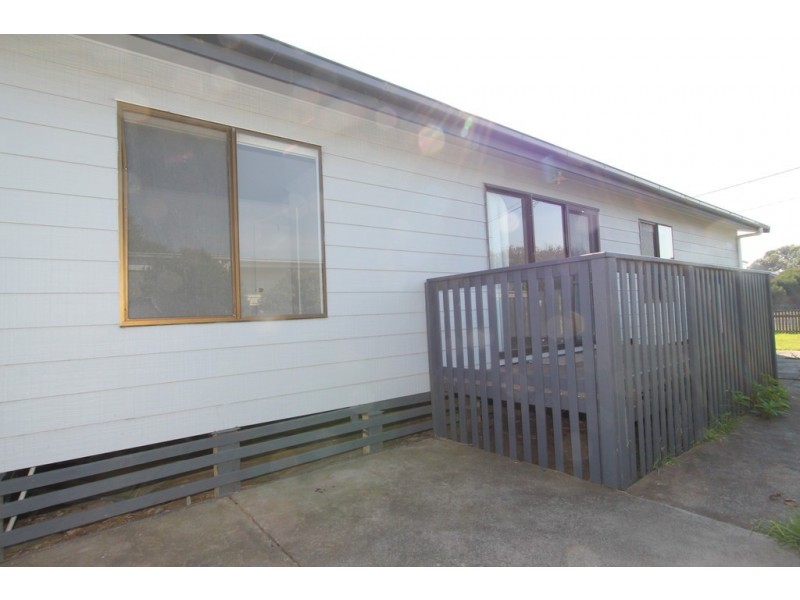 11 Dover Street, Sunderland Bay VIC 3922