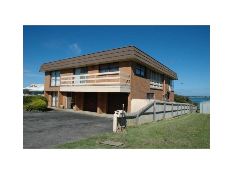 25 Ocean View Dve, San Remo VIC 3925