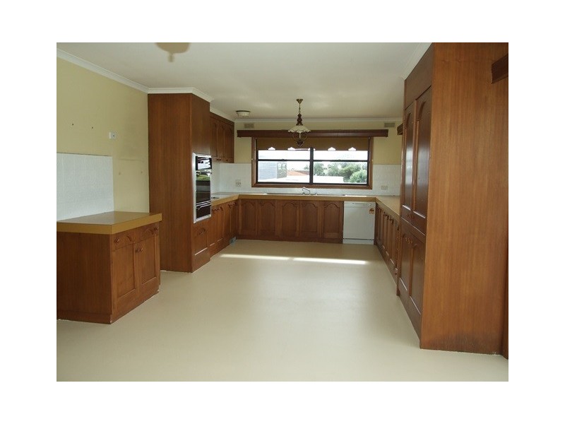 25 Ocean View Dve, San Remo VIC 3925
