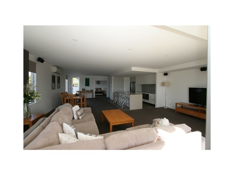 3/157 Marine Parade, San Remo VIC 3925