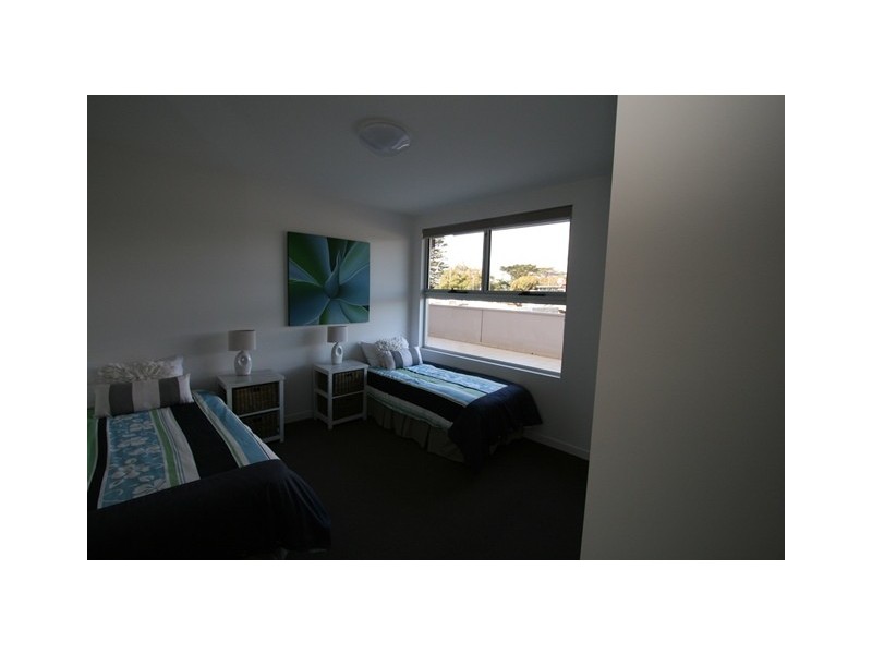 3/157 Marine Parade, San Remo VIC 3925