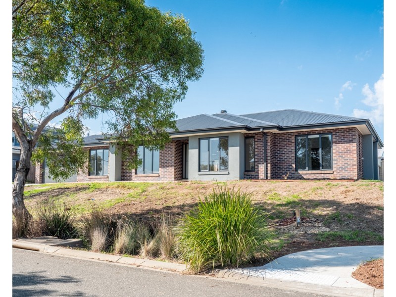 41 Seagrove Way, Cowes VIC 3922