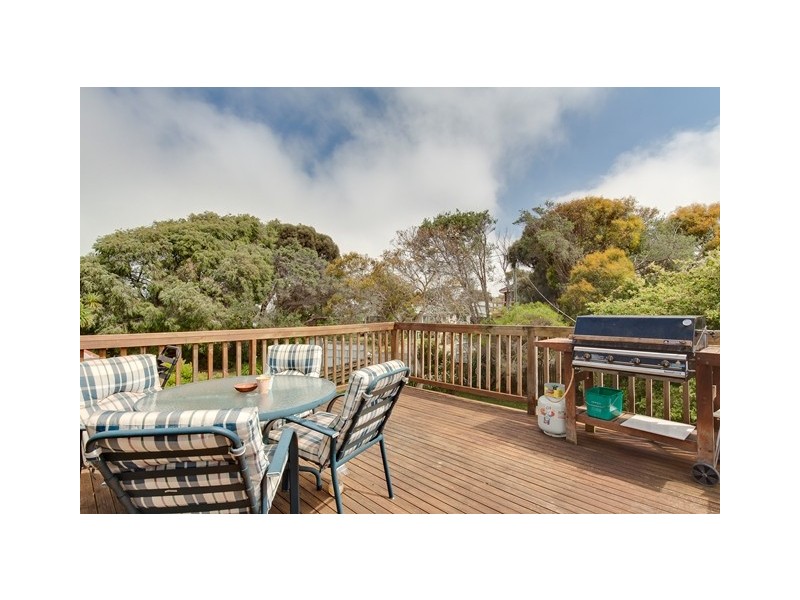 15 Bondi Avenue, Cape Woolamai VIC 3925