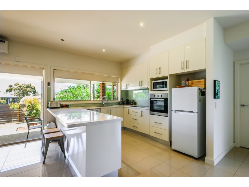 1/283 Settlement Road, Cowes VIC 3922