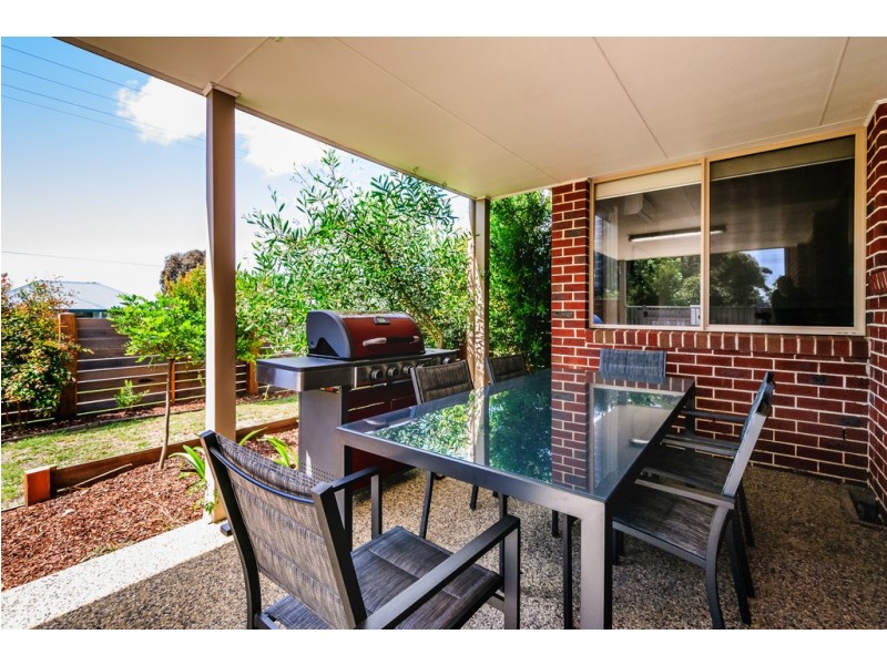 1/283 Settlement Road, Cowes VIC 3922