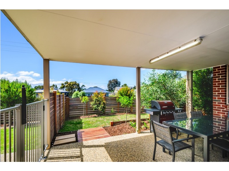 1/283 Settlement Road, Cowes VIC 3922