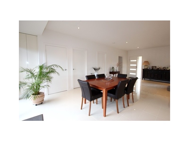 2/283 Settlement Road, Cowes VIC 3922