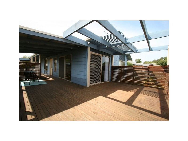 18 Norman Drive, Cowes VIC 3922
