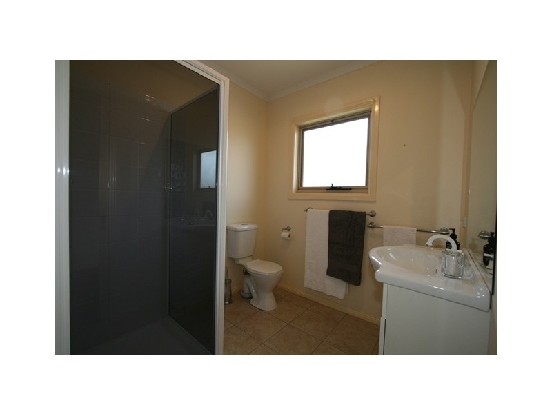 18 Norman Drive, Cowes VIC 3922