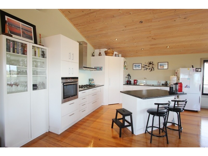 82 Ocean Reach, Cape Woolamai VIC 3925