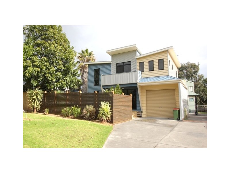 1/22 Justice Road, Cowes VIC 3922