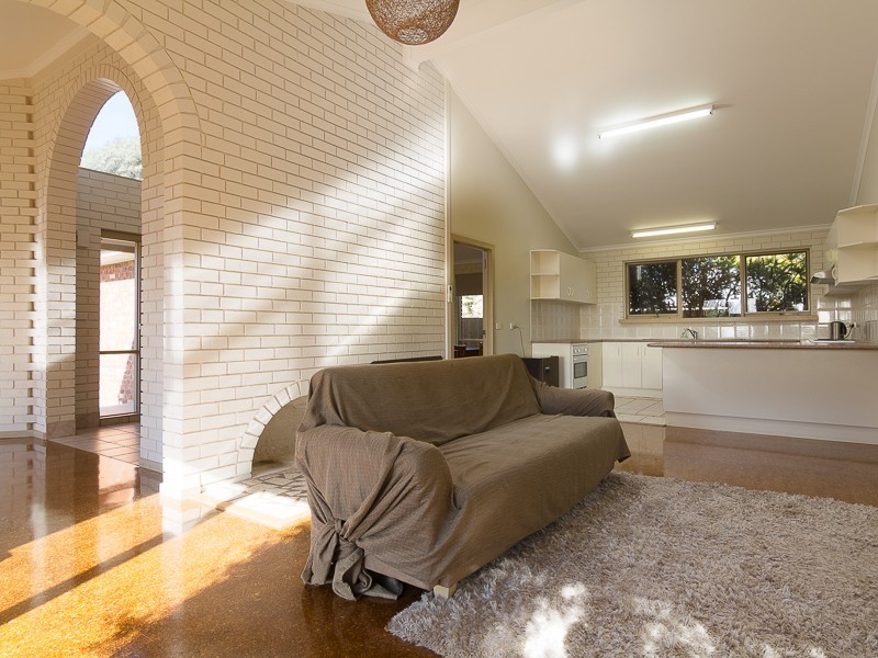 15 Keam Crescent, San Remo VIC 3925