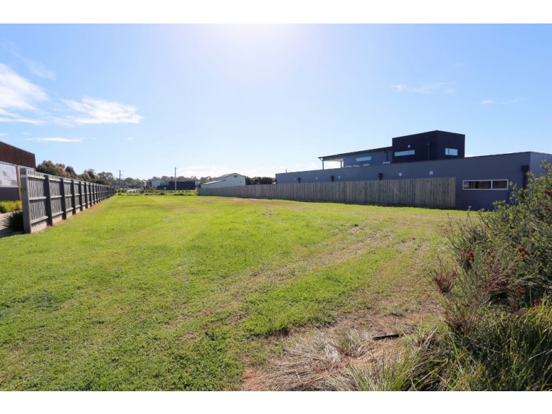 12 Sanctuary Drive, Cowes VIC 3922