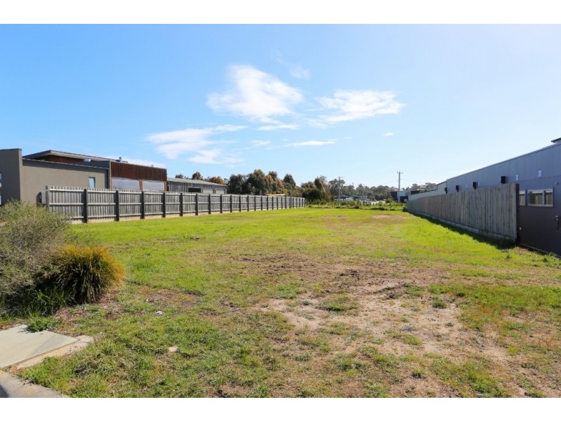 12 Sanctuary Drive, Cowes VIC 3922