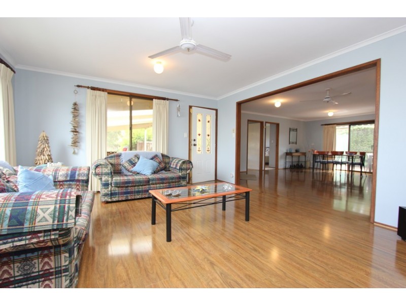 10 Happy Valley Drive, Sunset Strip VIC 3922