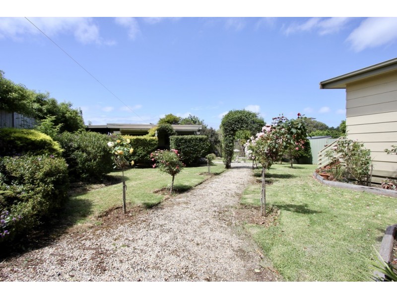 10 Happy Valley Drive, Sunset Strip VIC 3922