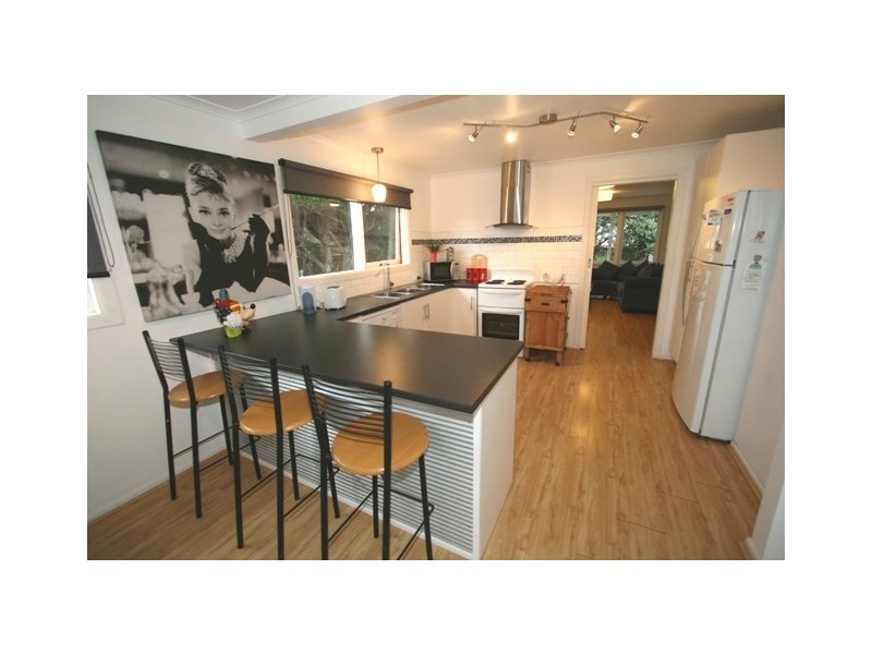 14 Dover Street, Sunderland Bay VIC 3922