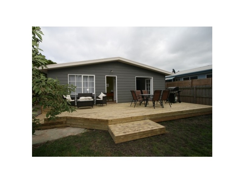 14 Dover Street, Sunderland Bay VIC 3922