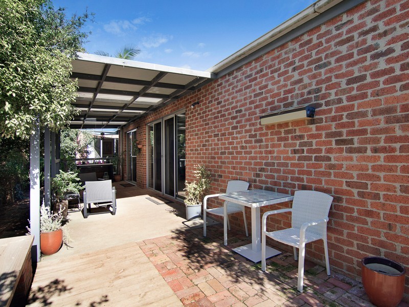 18 Blue Gum Court, Cowes VIC 3922