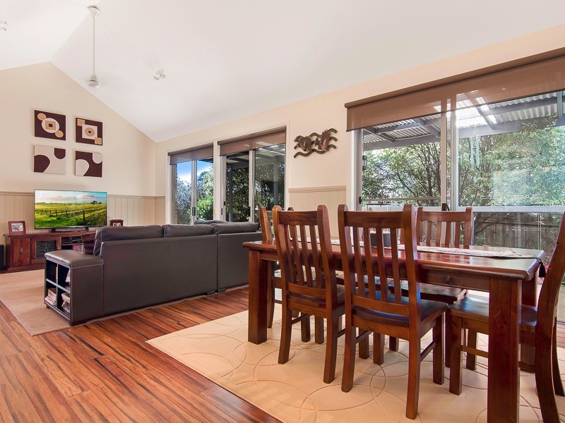 18 Blue Gum Court, Cowes VIC 3922