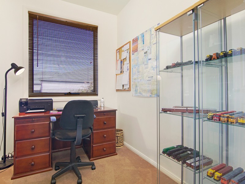 18 Blue Gum Court, Cowes VIC 3922