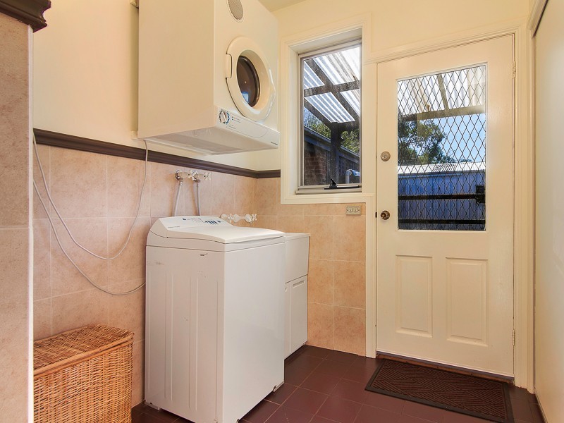 18 Blue Gum Court, Cowes VIC 3922