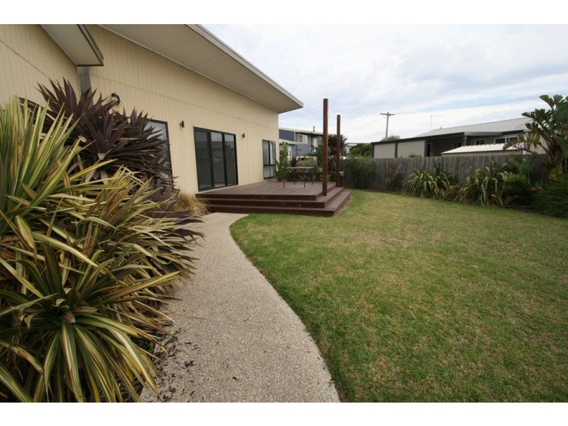 8 First Avenue, Cape Woolamai VIC 3925