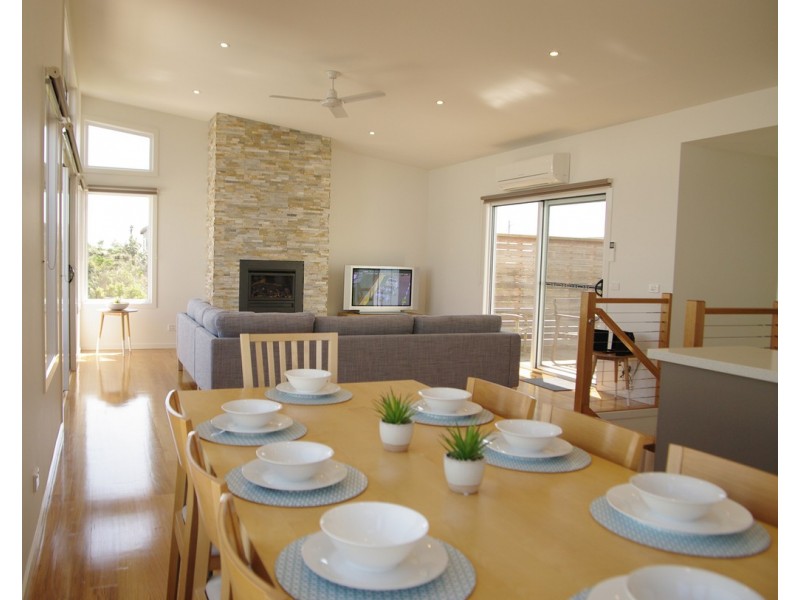 Unit 2, 72 The Esplanade, Sunderland Bay VIC 3922