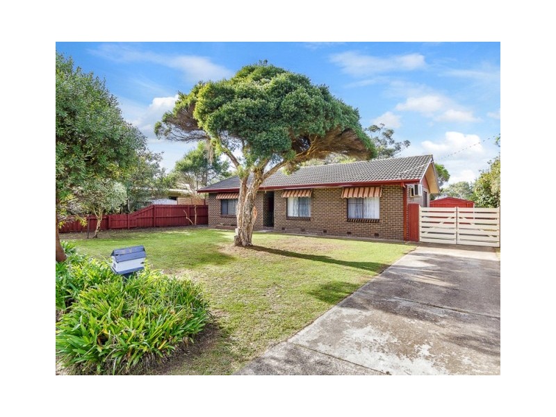 11 Monash Ave, Cowes VIC 3922