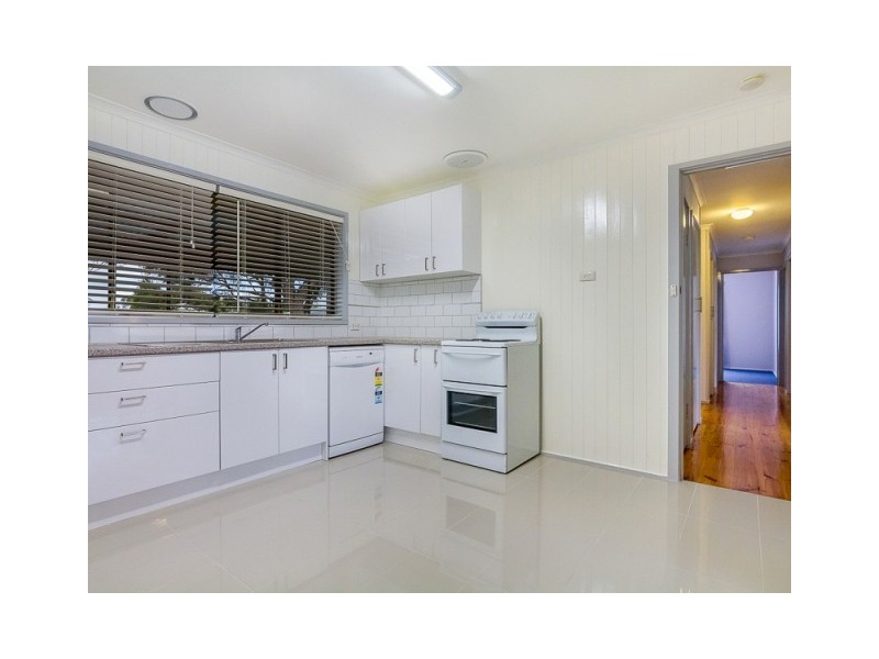 11 Monash Ave, Cowes VIC 3922