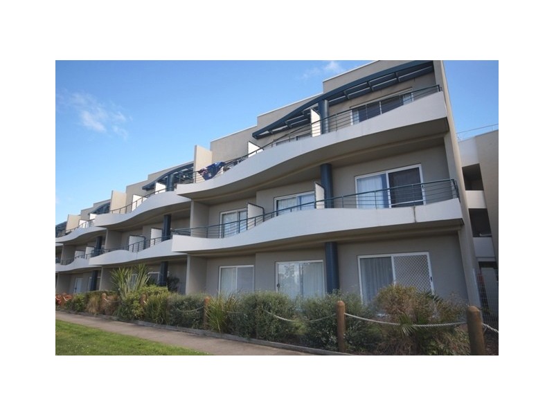 215/2-10 Steele Street, Cowes VIC 3922