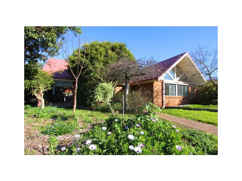 1 Acacia Close, Cowes VIC 3922
