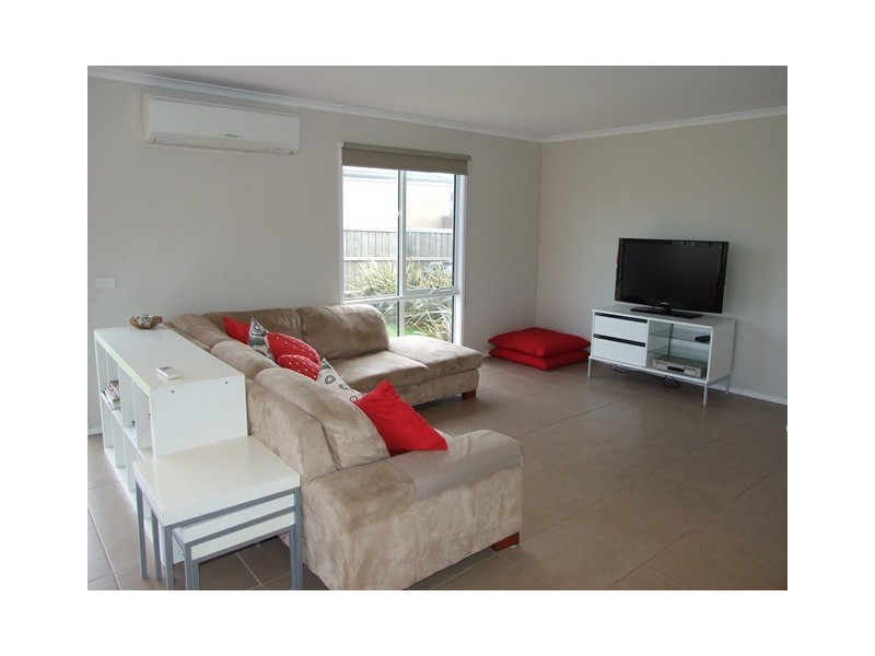 7 Kingfisher Way, Cowes VIC 3922