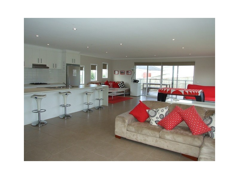 7 Kingfisher Way, Cowes VIC 3922