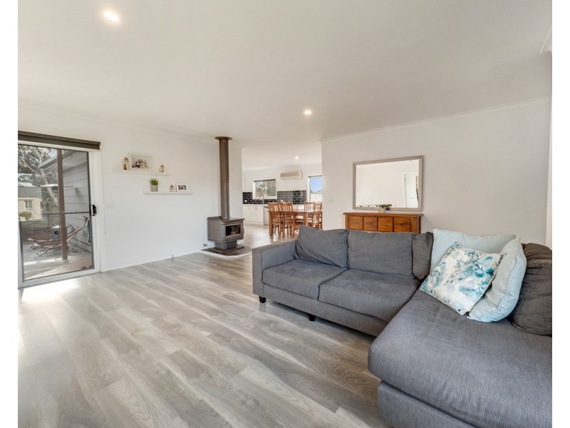 28 Manna Gum Drive, Cowes VIC 3922