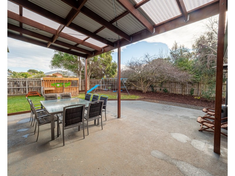 28 Manna Gum Drive, Cowes VIC 3922