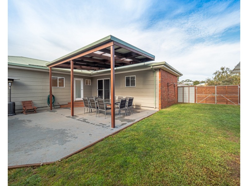 28 Manna Gum Drive, Cowes VIC 3922