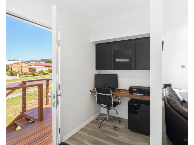 28 Manna Gum Drive, Cowes VIC 3922