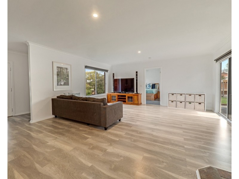 28 Manna Gum Drive, Cowes VIC 3922