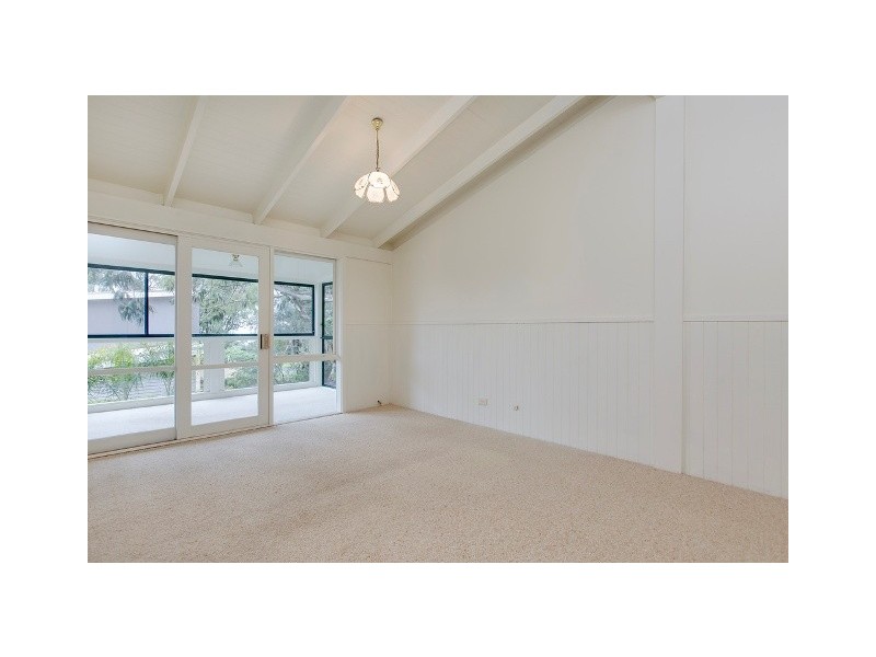 2 Red Rocks Road, Cowes VIC 3922
