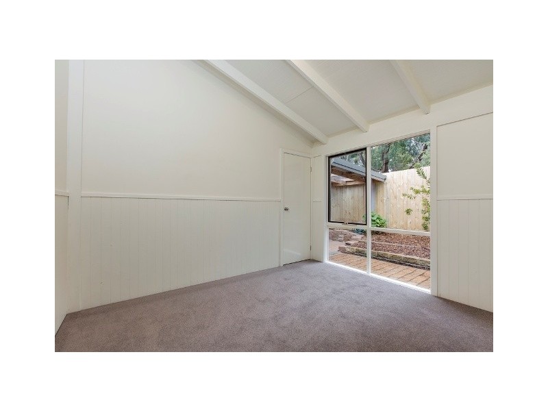 2 Red Rocks Road, Cowes VIC 3922