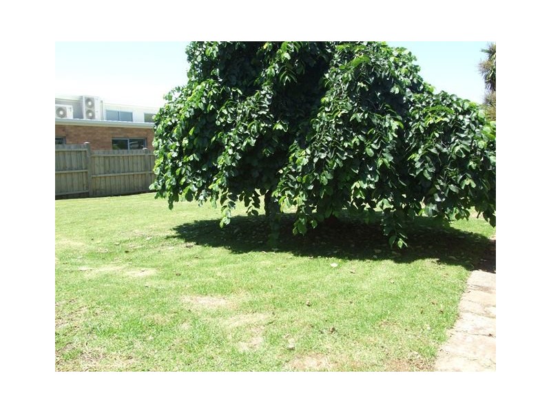 5 Grandview Grove, Cowes VIC 3922