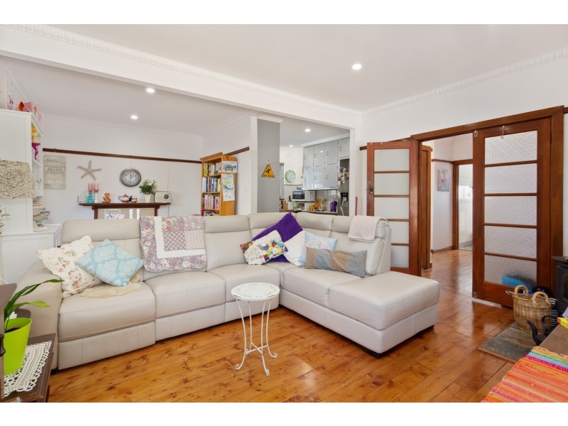 32 Scenic Drive, Cowes VIC 3922