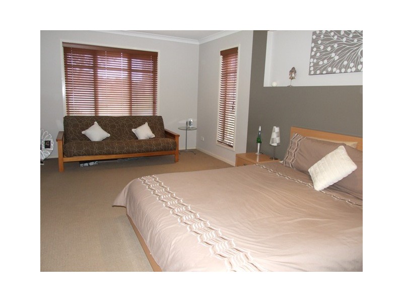 11 Dianella Way, Cowes VIC 3922