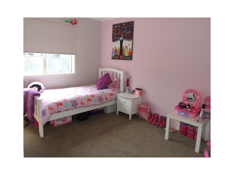 11 Dianella Way, Cowes VIC 3922